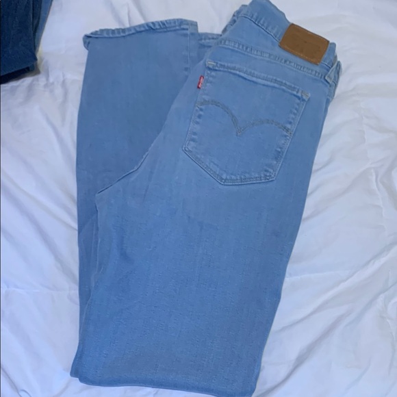 Women’s 724 High Rise Straight Jeans 

Bundle Deal … 7 Jeans - Picture 7 of 8